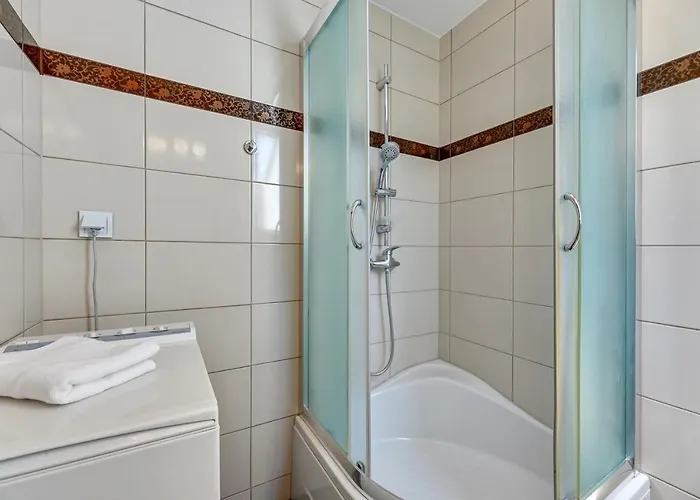 Grand - Orion Nearby Monte Cassino Street * Sopot